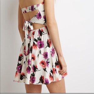 NWT! Forever 21 strapless floral keyhole back mini dress. Size L